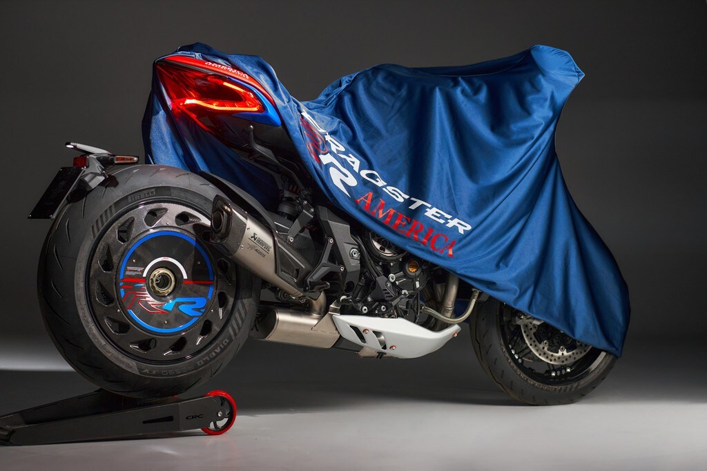 MV Agusta presenta la Dragster RR SCS America